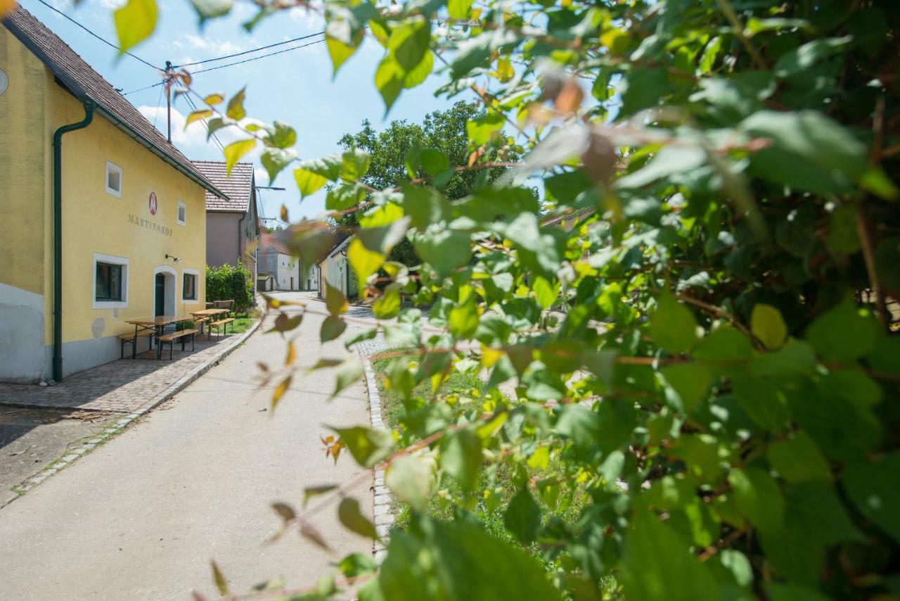 Weingut Martinshof Hotel Sankt Ulrich  Exterior photo